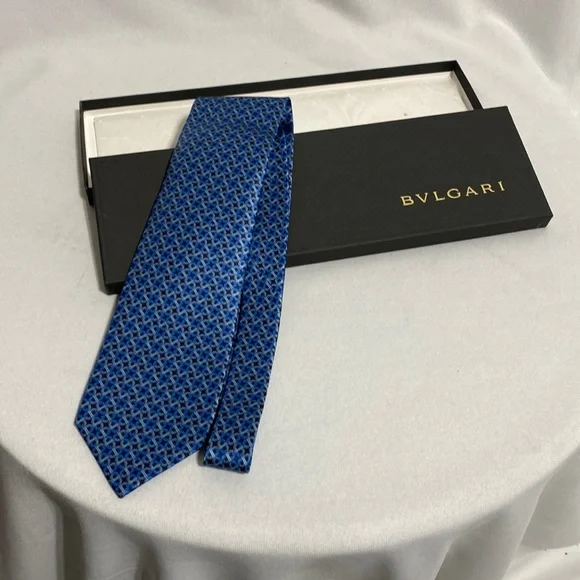 Bvlgari tie store